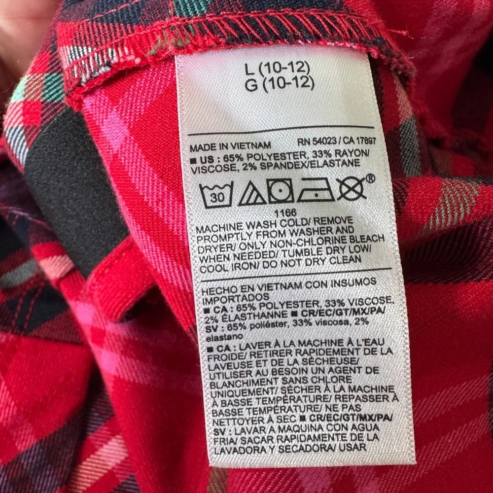 NWOT Old Navy Girls Plaid Red Skirt, size 10/12